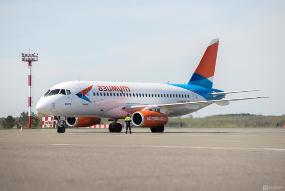 Авиакомпания Азимут открыла продажу билетов на осенне-зимний сезон